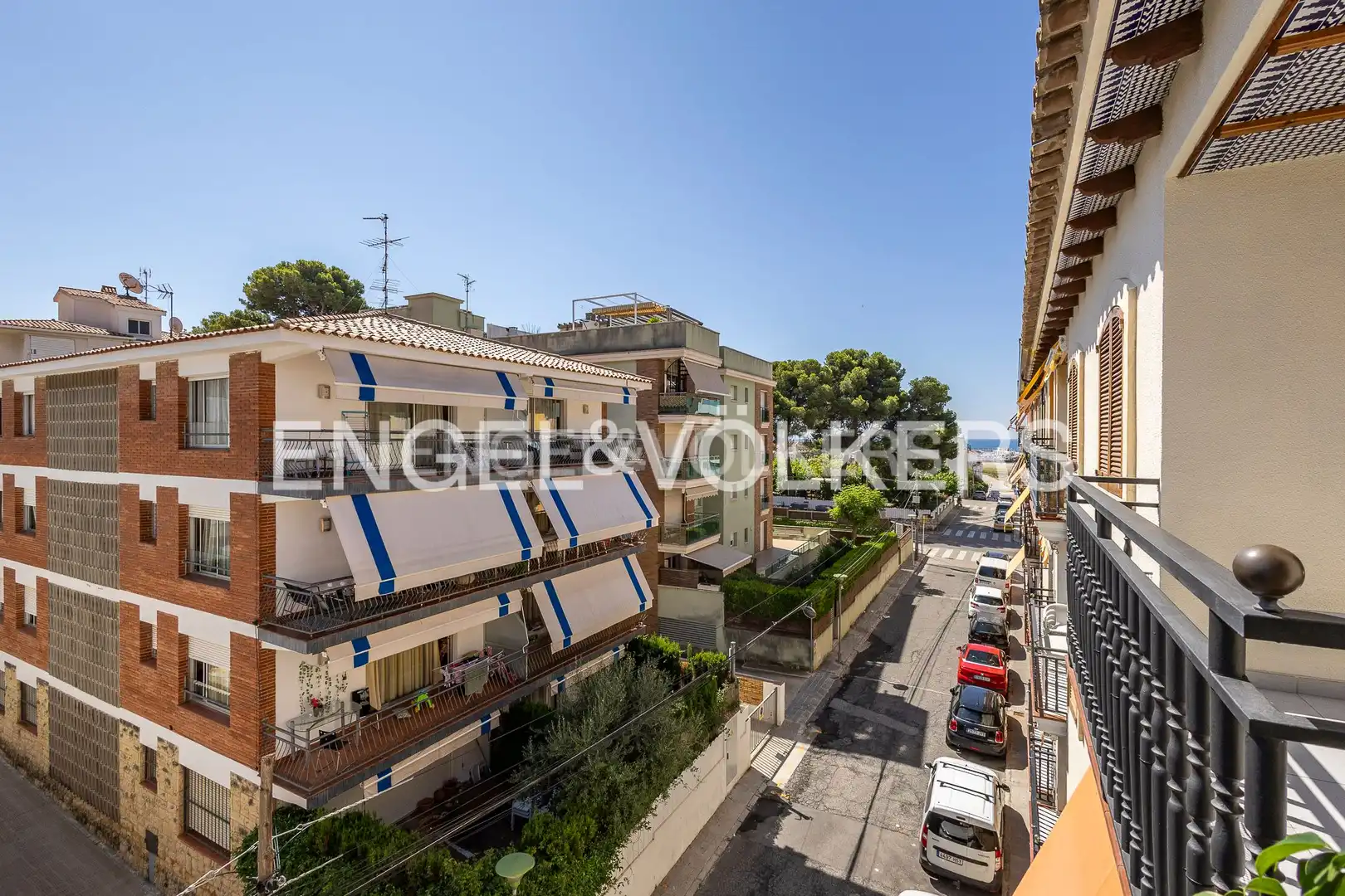 Vista exterior de Àtic en venda en El Vendrell amb Aire condicionat, Calefacció i Balcó
