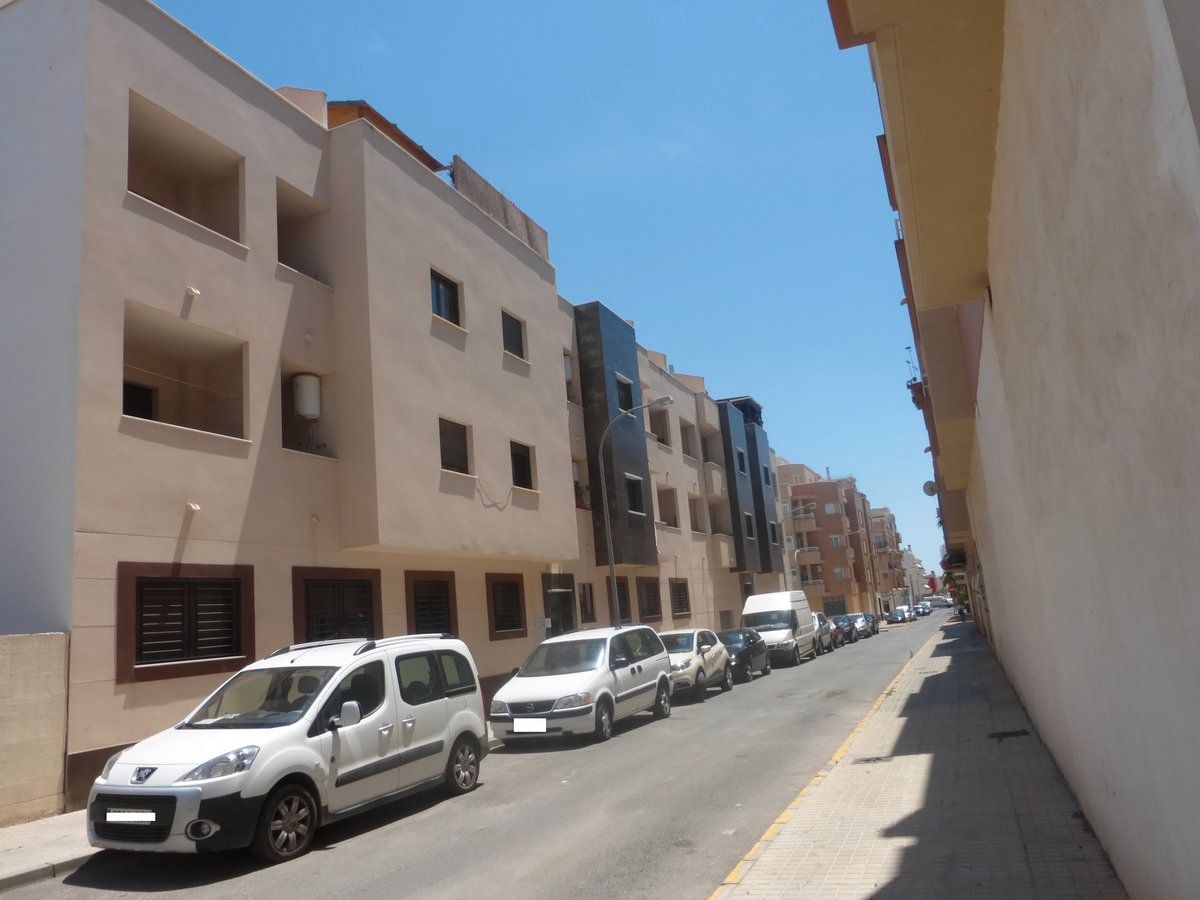 Vista exterior de Pis en venda en El Ejido amb Terrassa