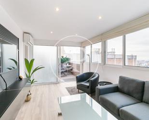 Living room of Flat to rent in  Barcelona Capital  with Air Conditioner, Heating and Terrace