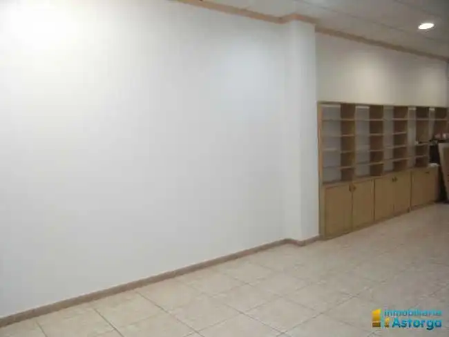 Local comercial de lloguer a Astorga, imagen 3