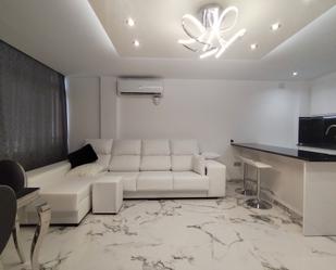 Living room of Flat for sale in Alicante / Alacant  with Air Conditioner, Heating and Furnished