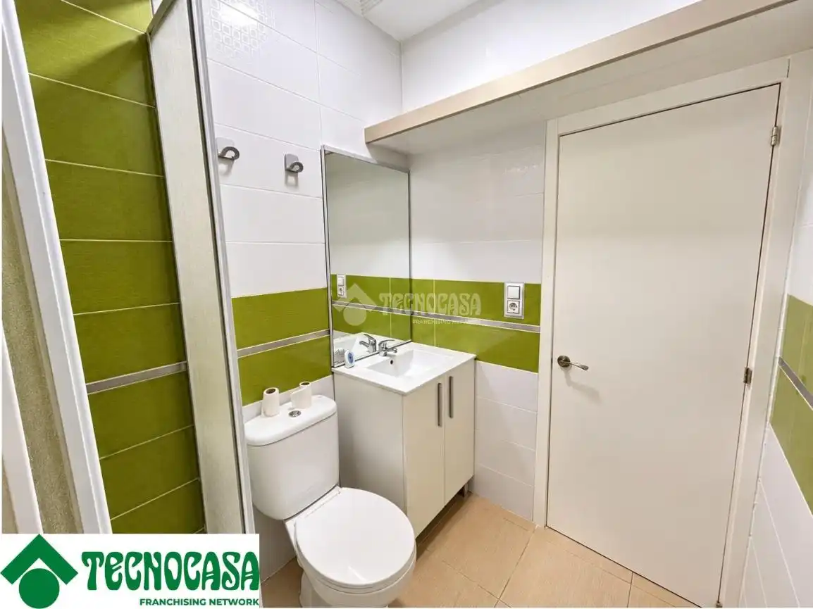Baño de Piso en venta en Manises con Aire acondicionado