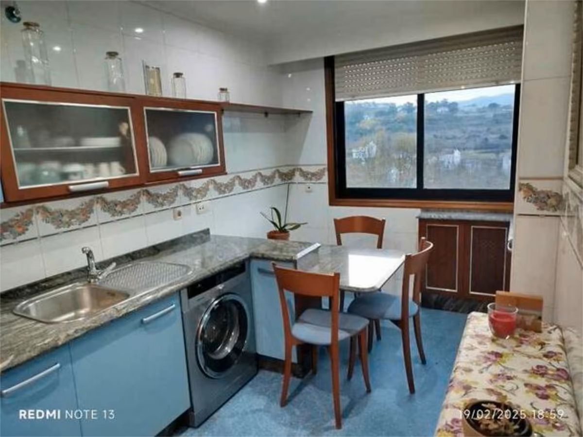 Cocina de Piso en venta en Ourense Capital  con Calefacción, Parquet y Amueblado