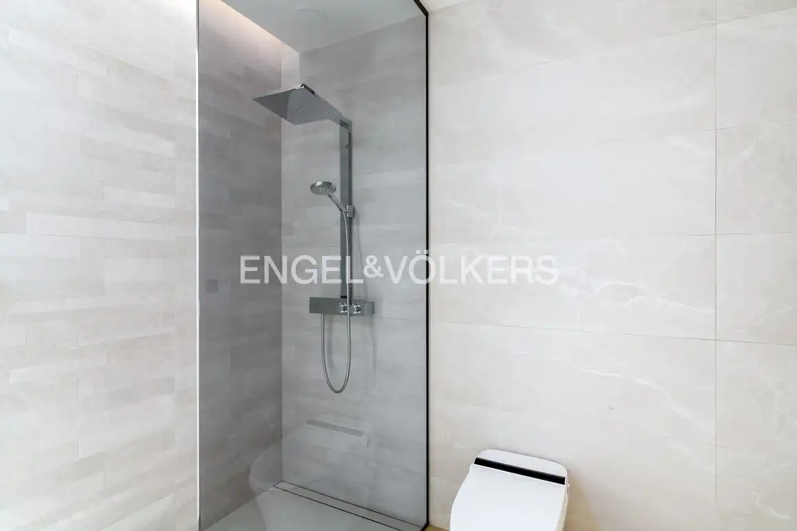 Bathroom of Houses for sale in L'Alfàs del Pi  with Air Conditioner, Private garden and Swimming Pool
