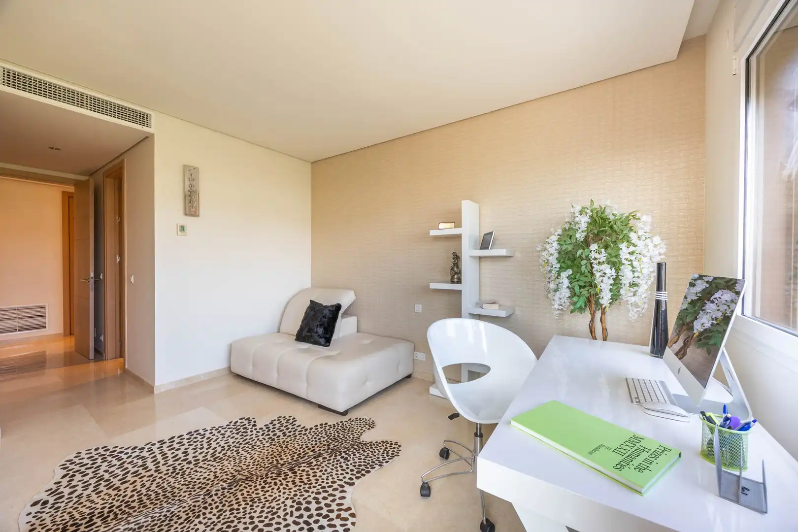 Apartment with pool for sale in Puerto de Sotogrande - La Marina, imagen 26