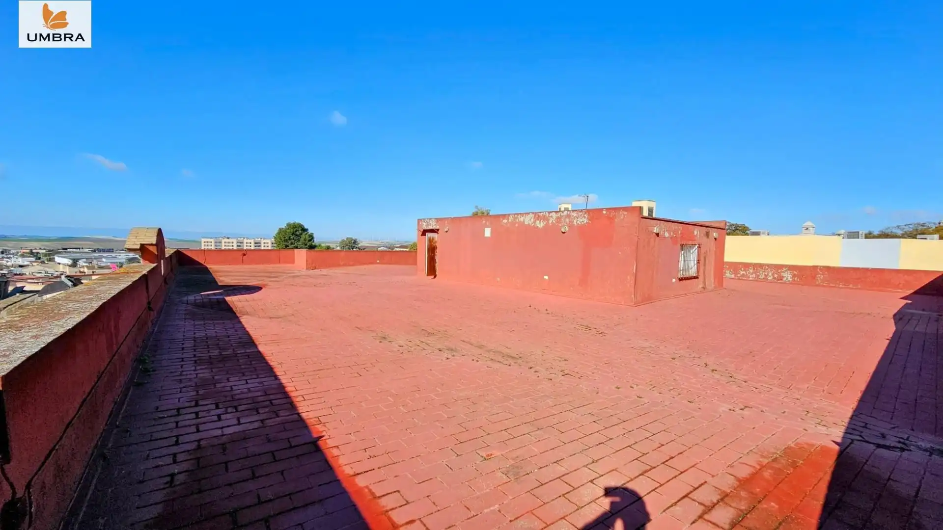 Außenansicht von Gebäude zum Verkauf in Jerez de la Frontera