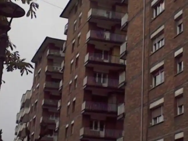 Vista exterior de Piso en venta en La Felguera