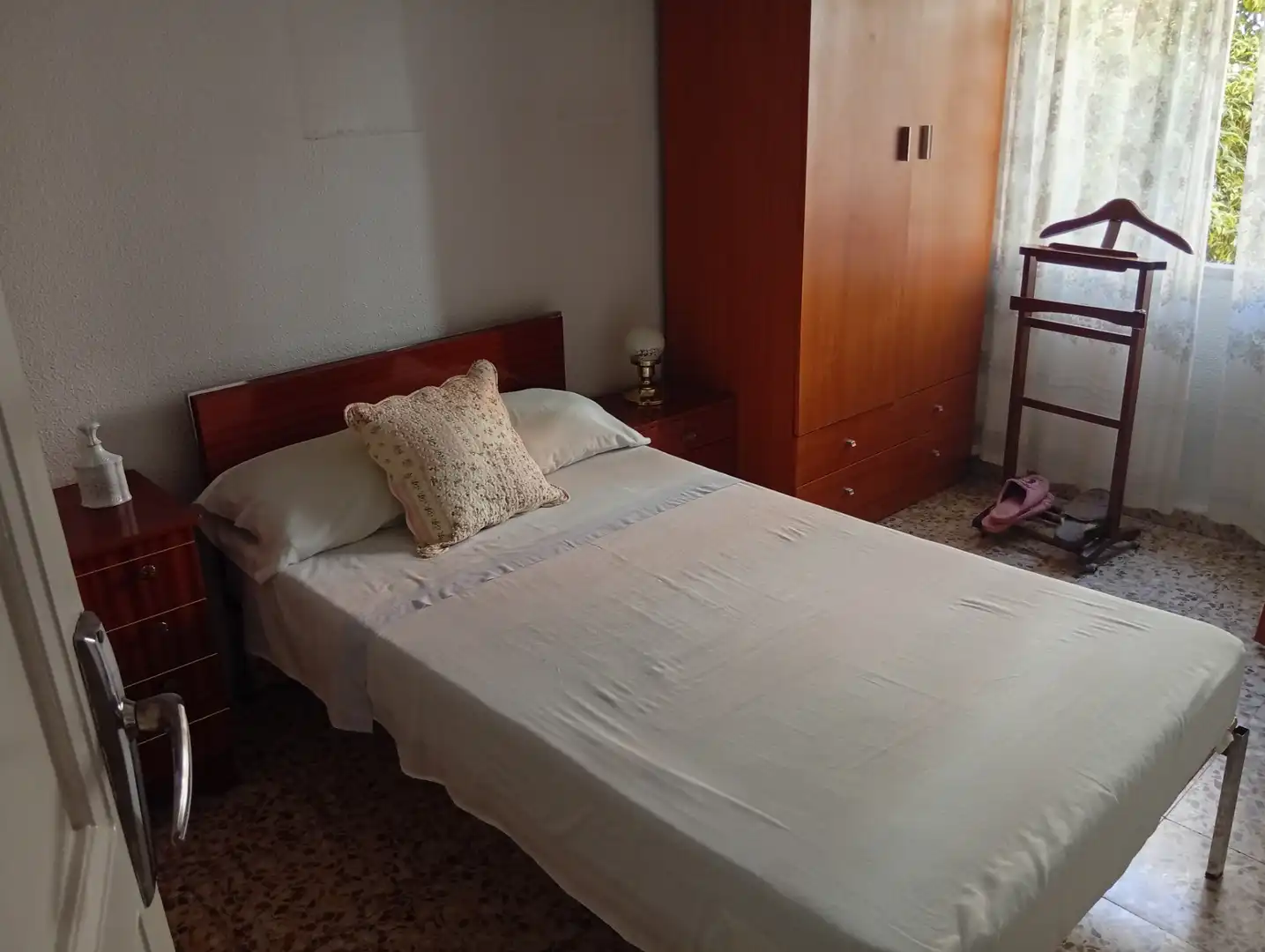 Habitación de Piso en venta en Madrid con Calefacción, Terraza y Amueblado