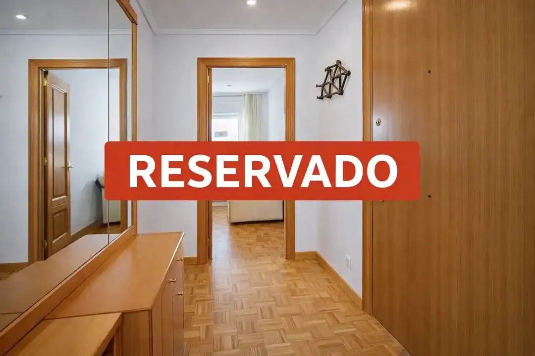 Dormitori de Pis en venda en Barañáin / Barañain amb Calefacció i Balcó