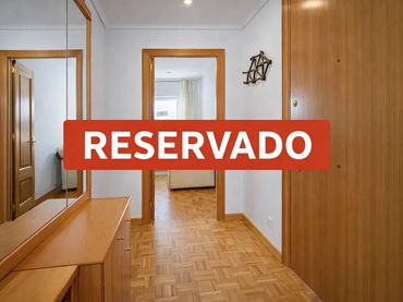 Appartamento con balcone in vendita a Barañáin / Barañain