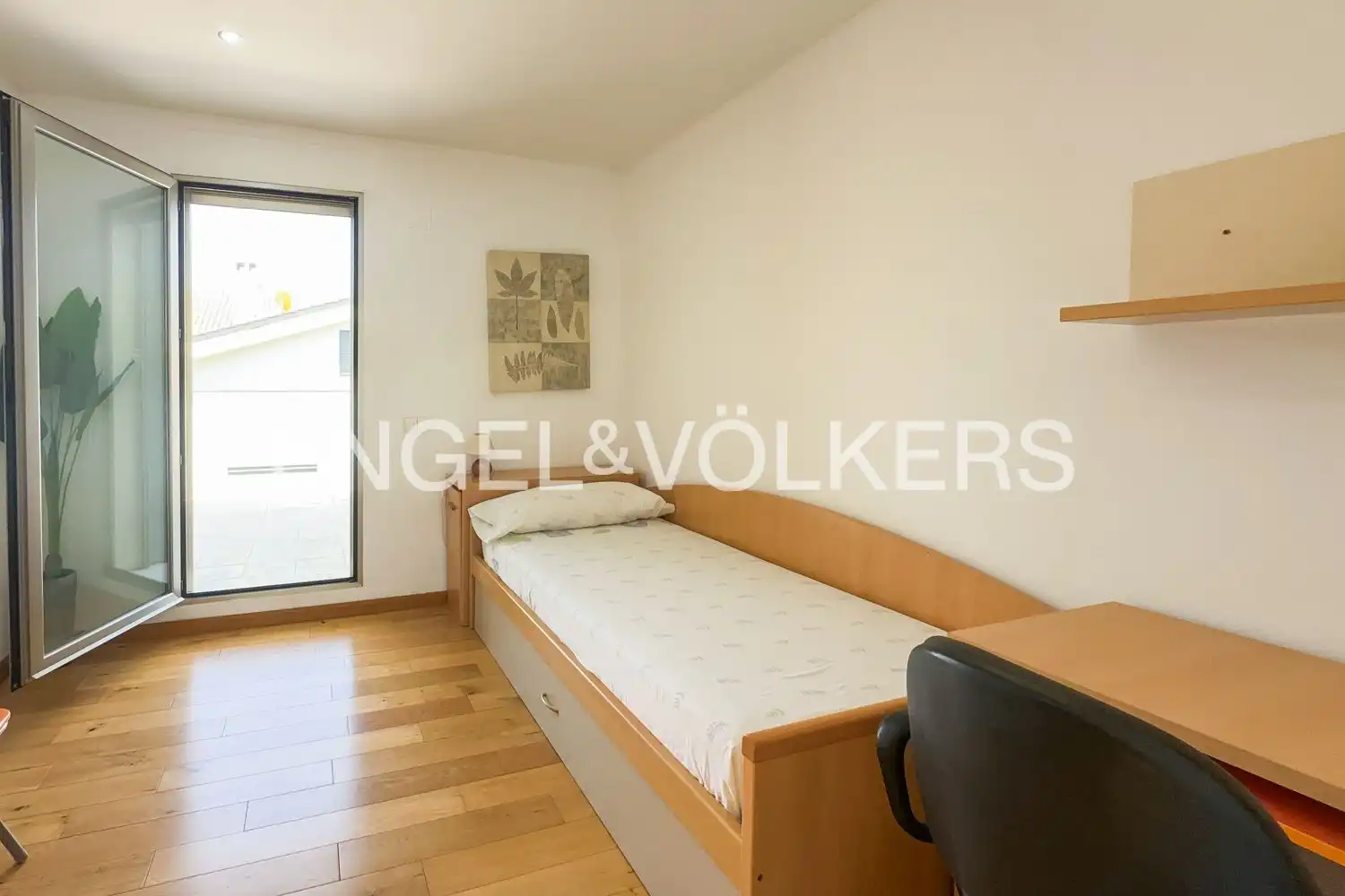 Habitación de Casa o chalet de alquiler en Sagunto / Sagunt con Aire acondicionado, Calefacción y Jardín privado
