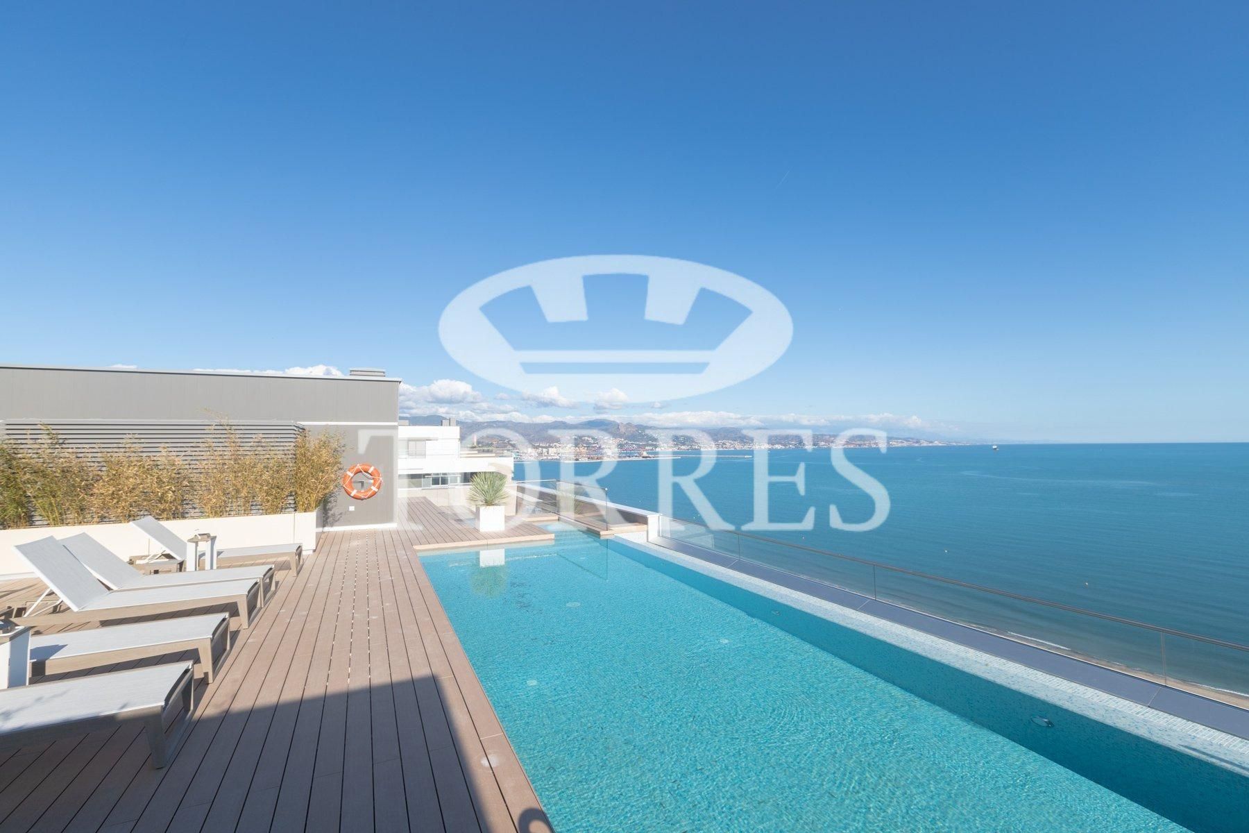 Swimming pool of Flat for sale in Málaga Capital  with Terrace, Storage room and Community pool