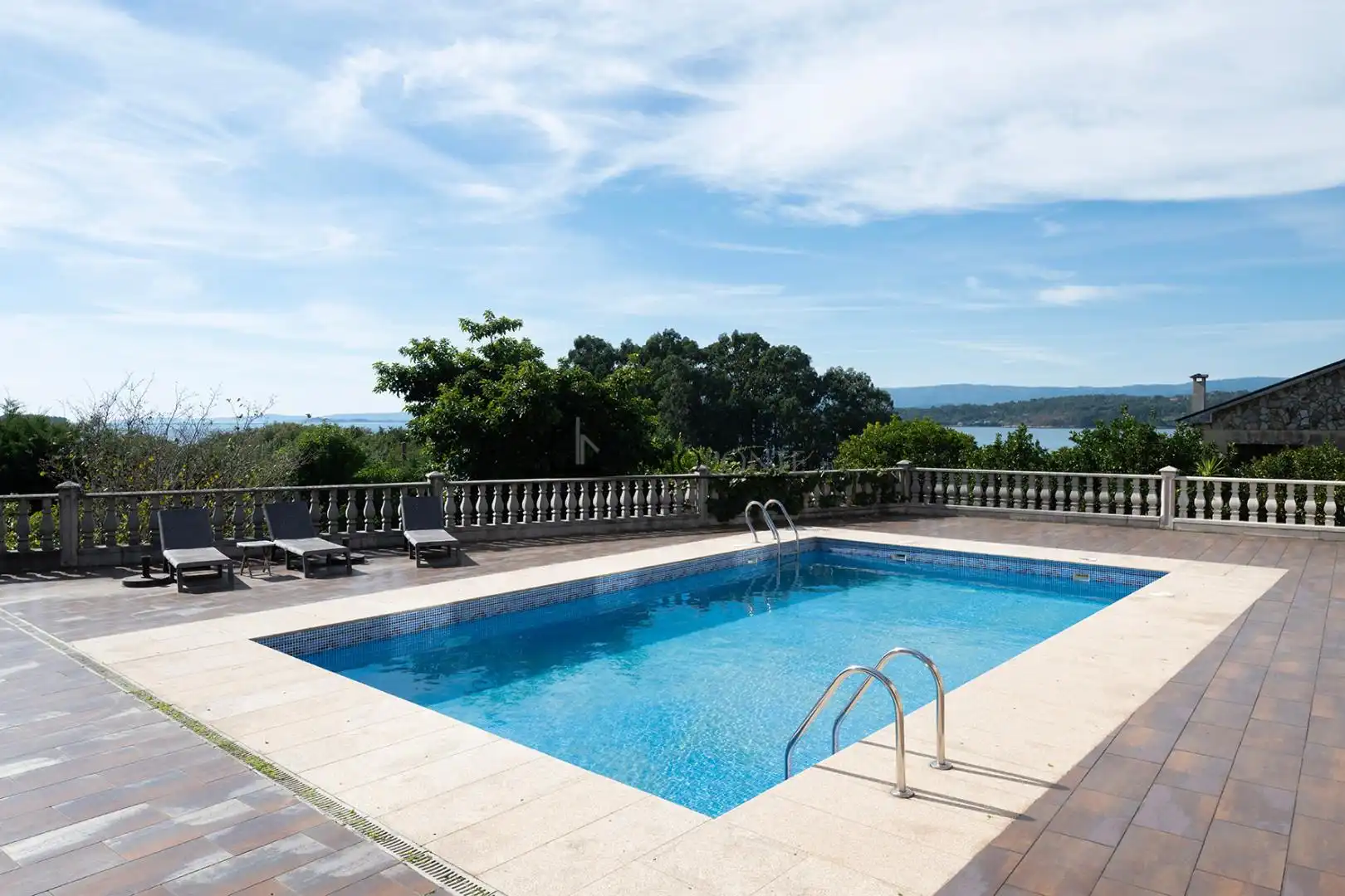 Swimming pool of Houses for sale in Vilagarcía de Arousa  with Private garden