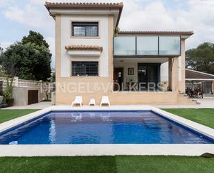Swimming pool of House or chalet for sale in Paterna  with Air Conditioner, Heating and Private garden