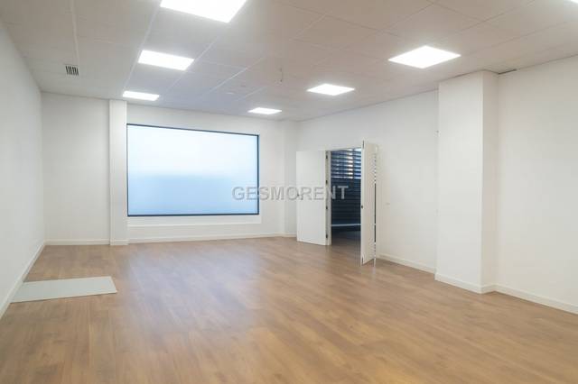 Local comercial en Alquiler en Centro