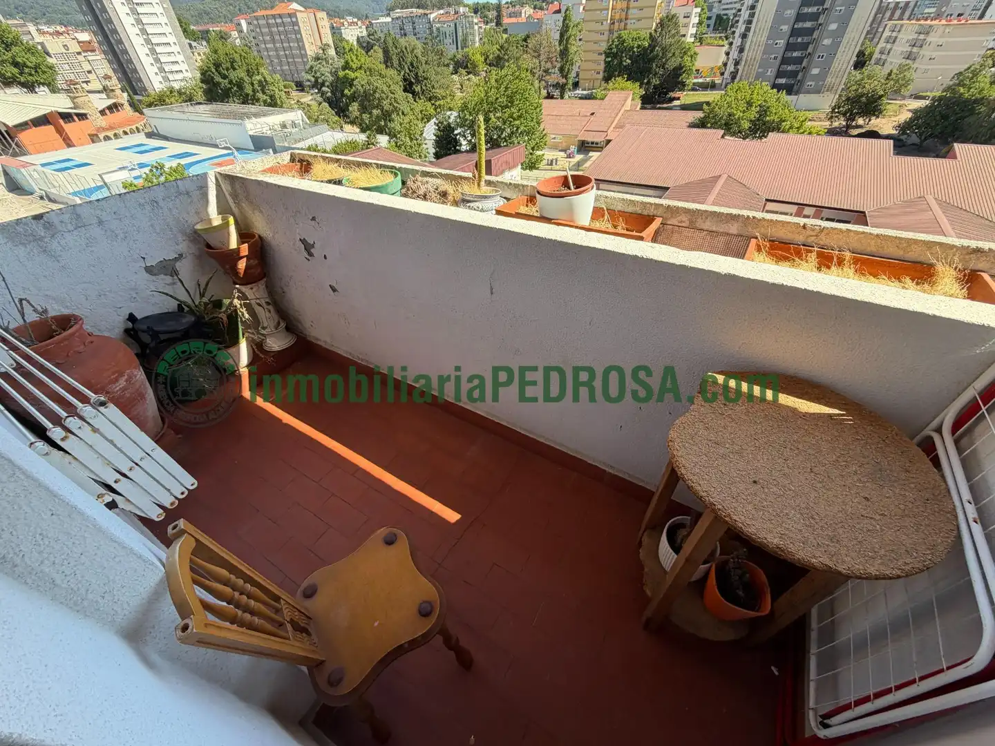 Terrassa de Estudi de lloguer en Pontevedra Capital  amb Calefacció, Parquet i Moblat