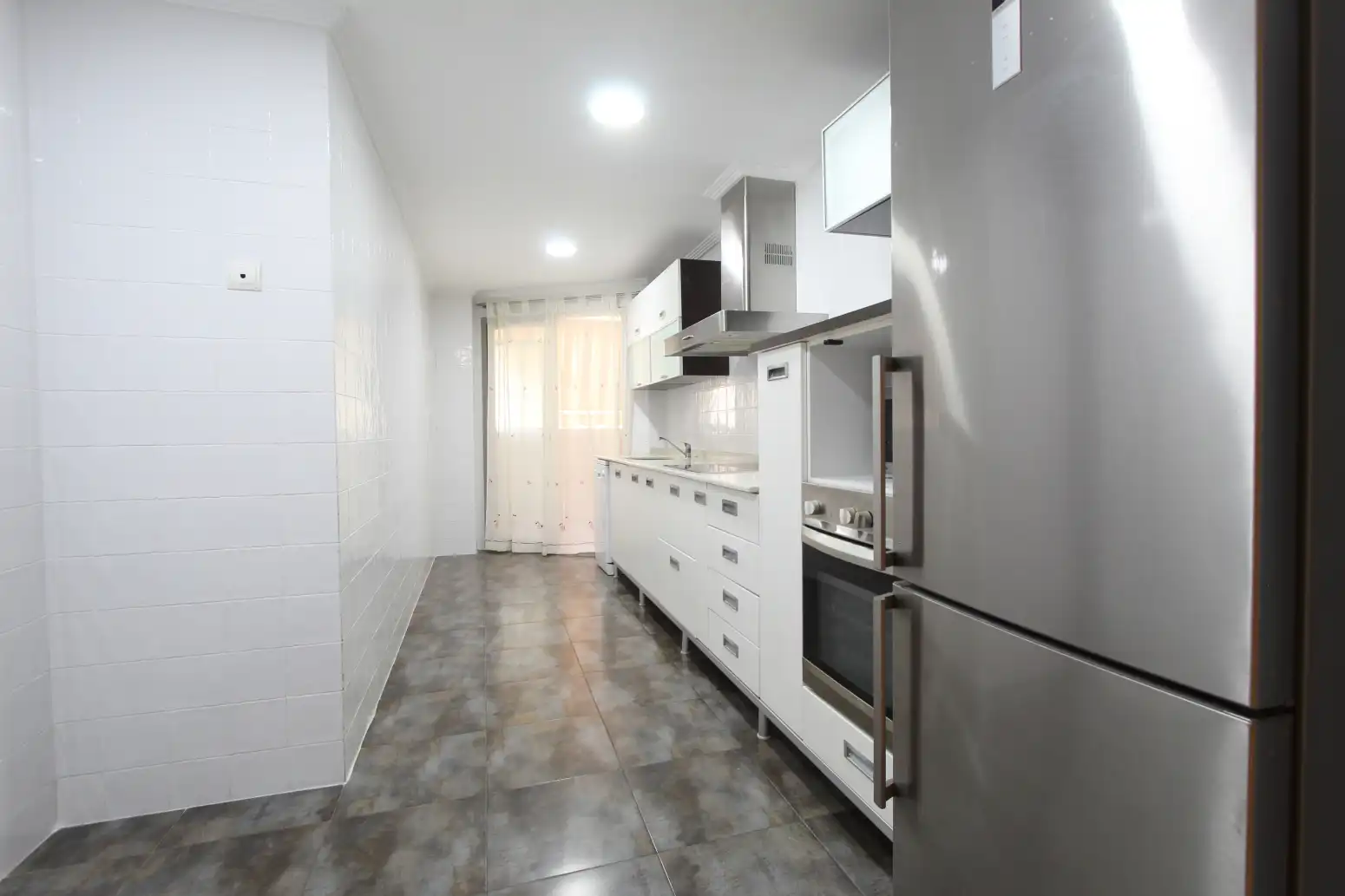 Küche von Wohnung zum Verkauf in Aldaia mit Terrasse und Abstellraum