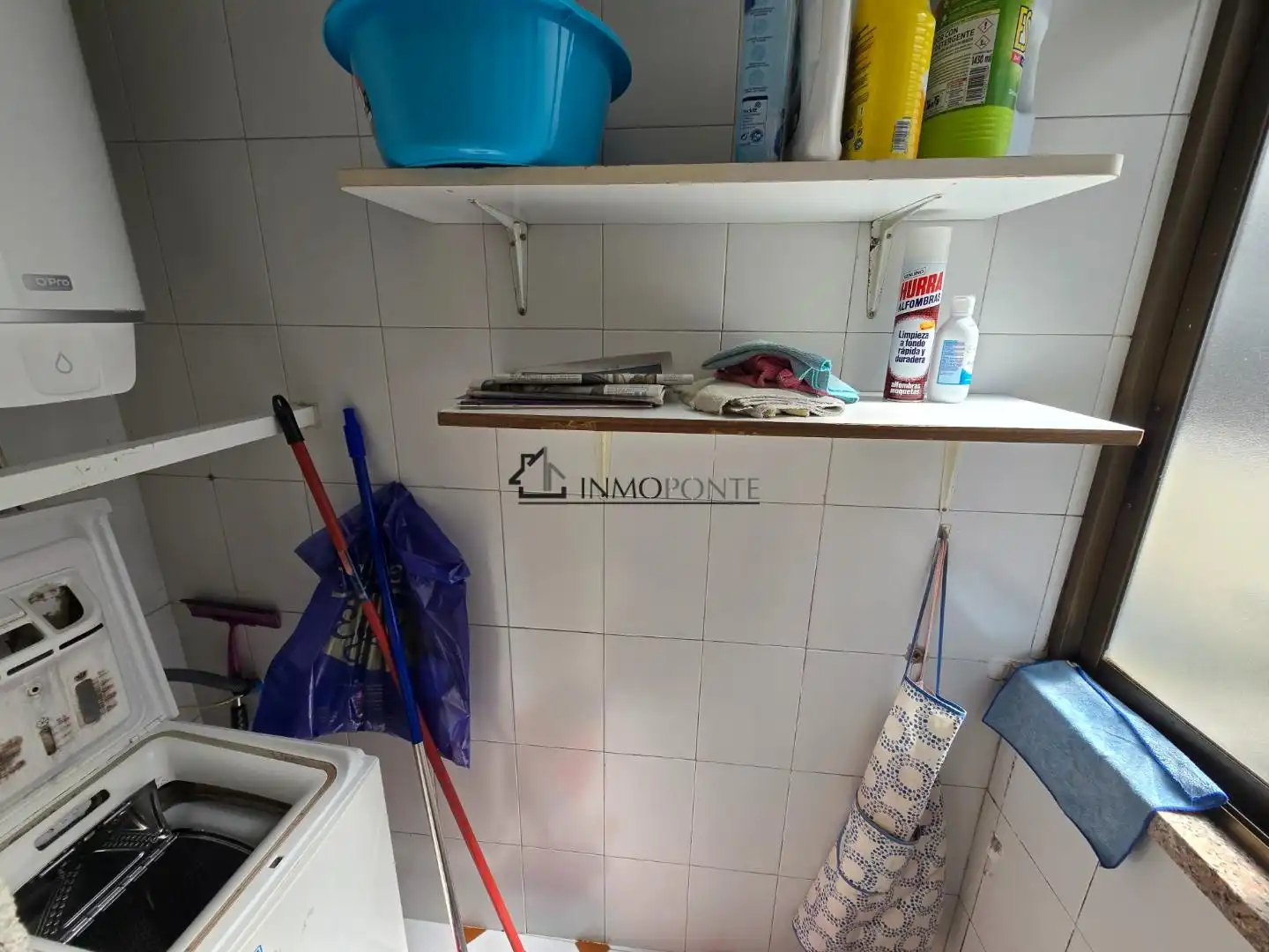 Cuina de Pis en venda en Pontevedra Capital  amb Calefacció, Terrassa i Traster