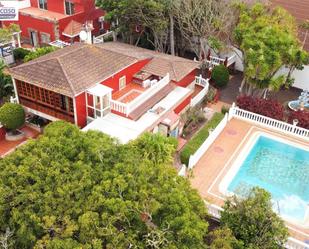 Exterior view of House or chalet for sale in Santa María de Guía de Gran Canaria  with Air Conditioner, Terrace and Swimming Pool