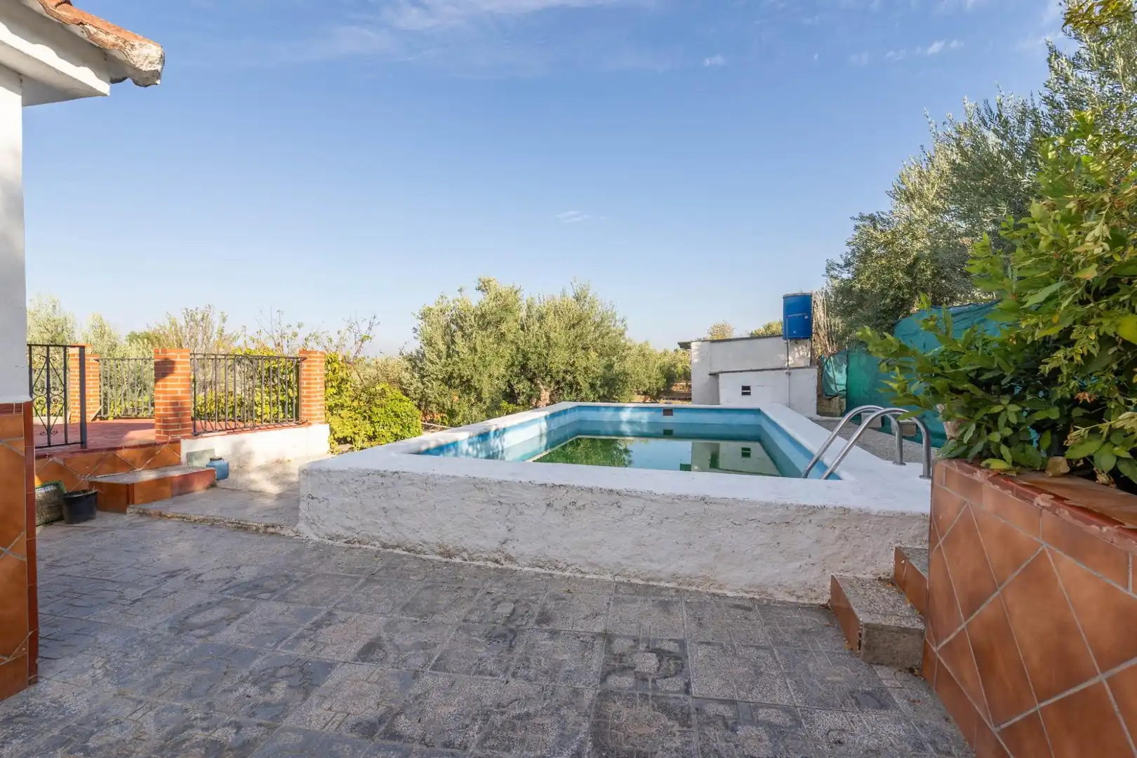 Schwimmbecken von Country house zum Verkauf in Las Gabias mit Privatgarten, Terrasse und Abstellraum