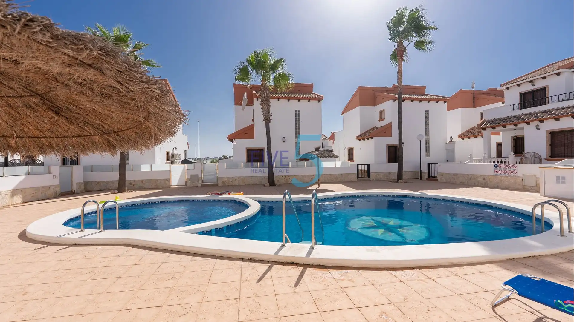 Casa amb terrassa en venda a Orihuela Costa, imagen 2