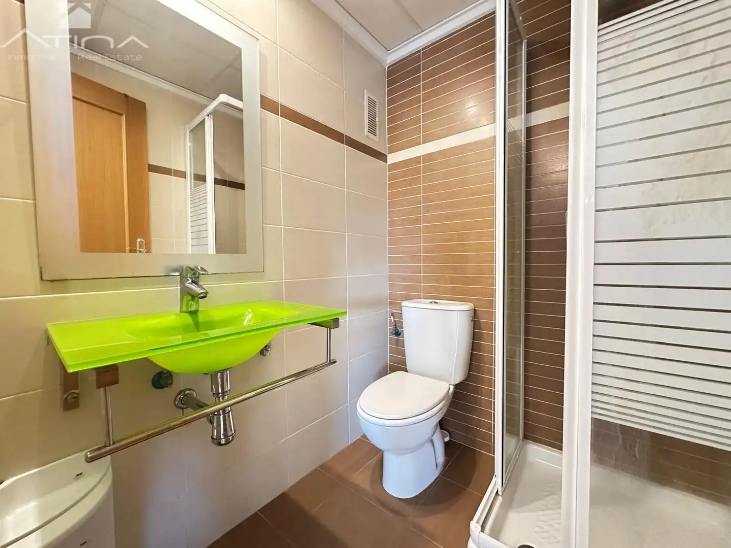 Baño de Ático en venta en Daimús con Jardín privado, Terraza y Balcón