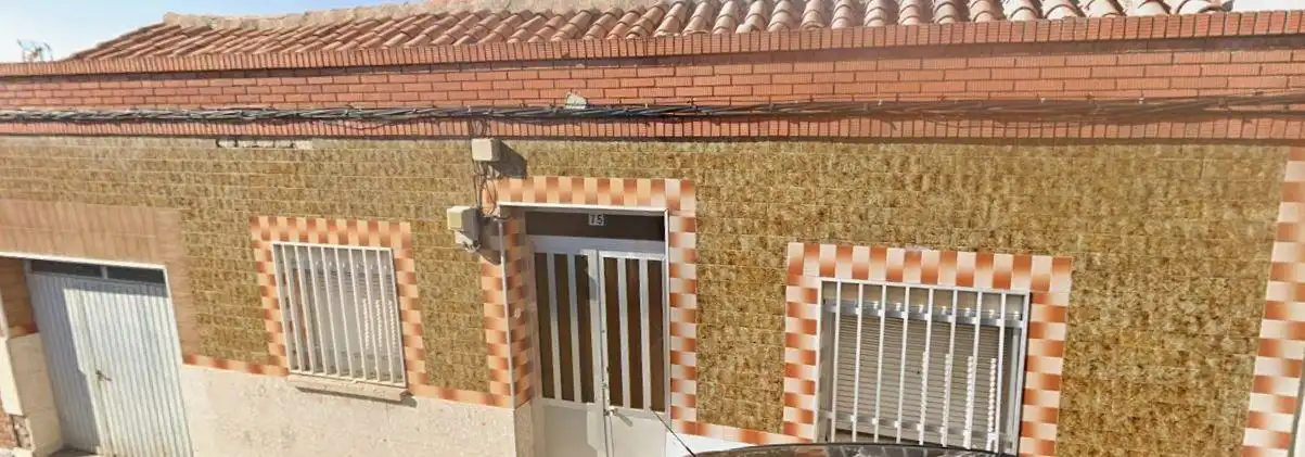 Vista exterior de Piso en venta en Puertollano