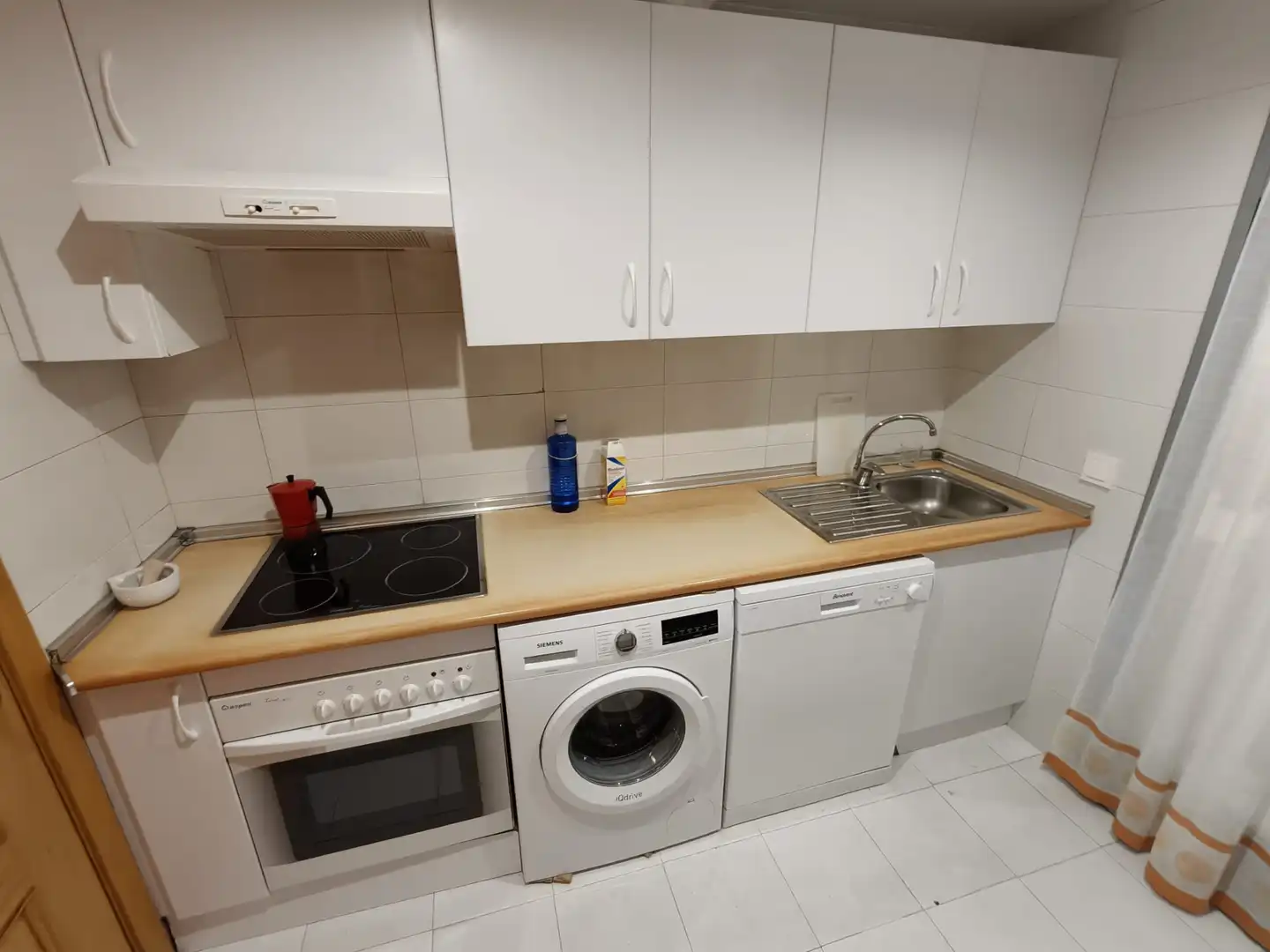 Kitchen of Flat for sale in Santa Olalla  with Air Conditioner, Heating and Storage room