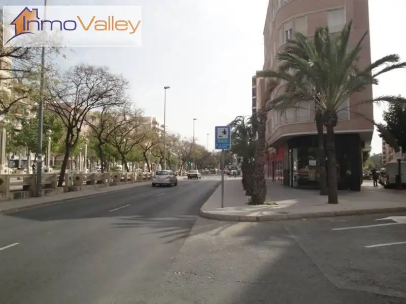 Local comercial en venda a Elche ciudad, imagen 2
