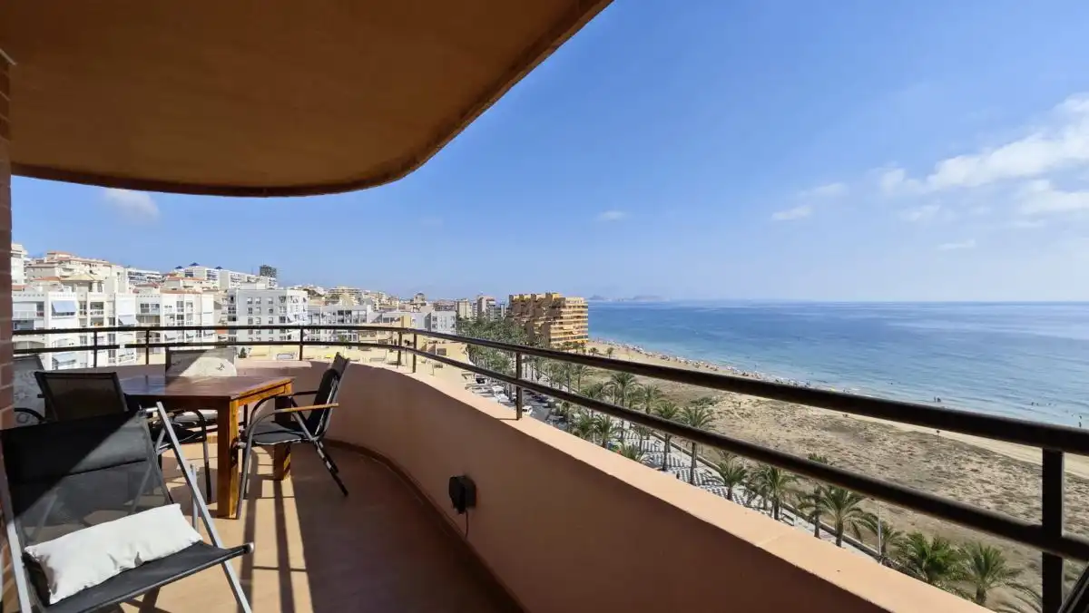 Exterior view of Flat for rent in Elche / Elx  with Air Conditioner, Heating and Parquet flooring