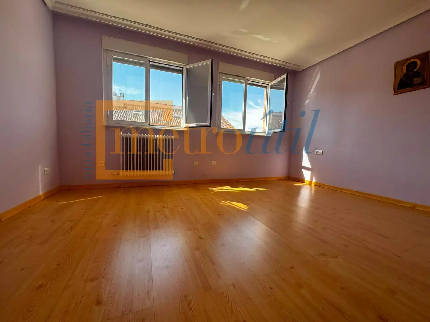 Dormitori de Casa adosada en venda en Galindo y Perahuy amb Calefacció, Jardí privat i Parquet