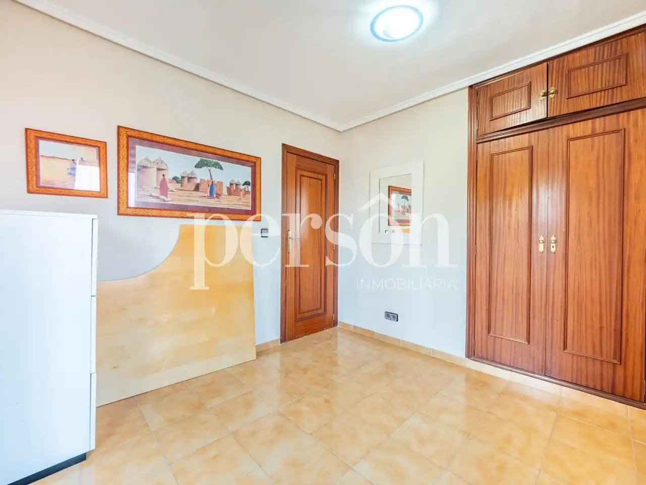 Casa o xalet en venda en Paterna amb Aire condicionat, Terrassa i Moblat