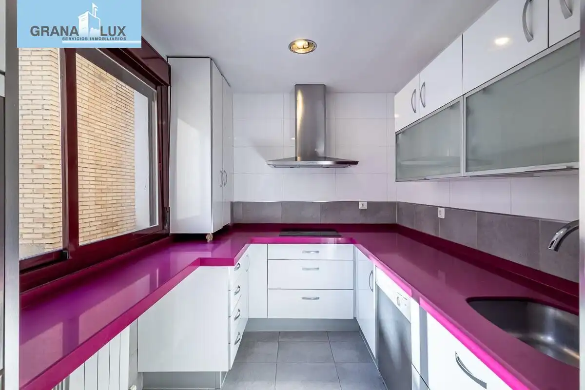 Cocina de Dúplex en venta en Granada con Aire acondicionado, Calefacción y Terraza