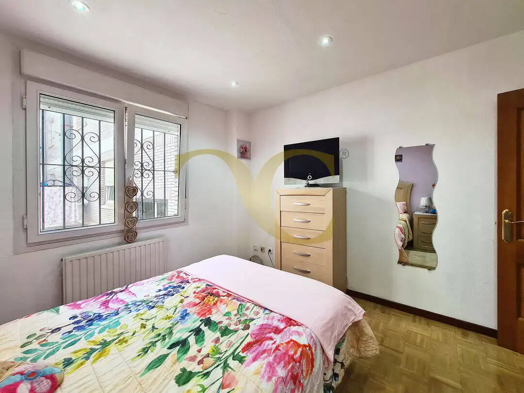 Bedroom of Flat for sale in Gijón   with Heating