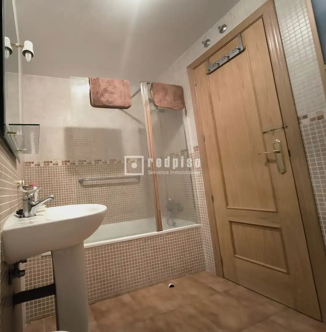 Badezimmer von Wohnung zur Miete in Calera y Chozas mit Heizung, Terrasse und Abstellraum