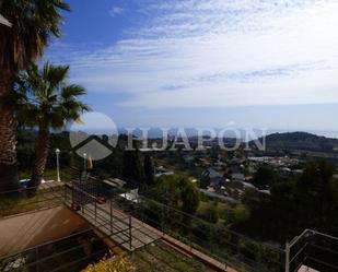 Vista exterior de Casa o xalet en venda en Badalona amb Aire condicionat, Calefacció i Jardí privat