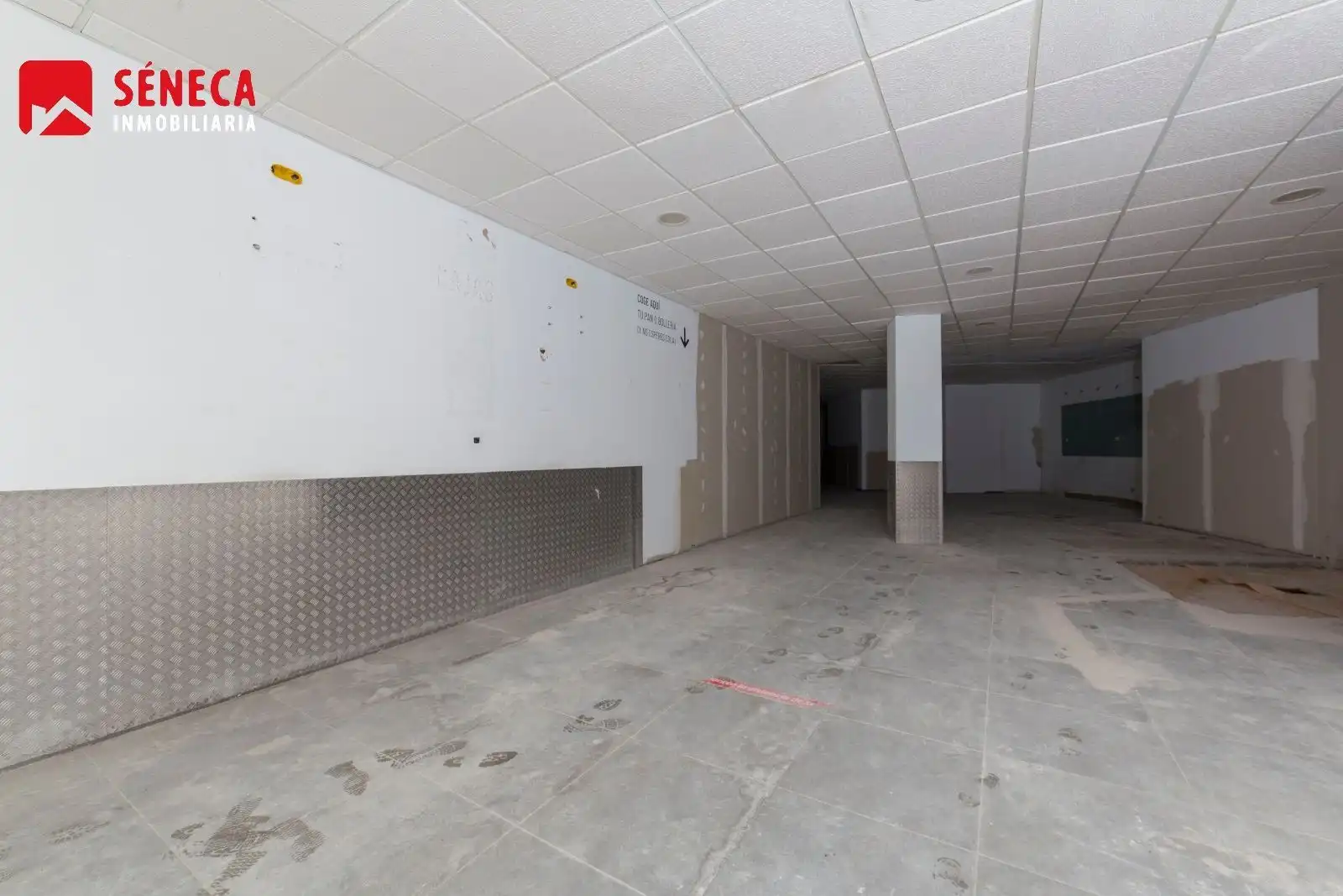 Local comercial en venta en HISTORIADOR DIAZ DEL MORAL