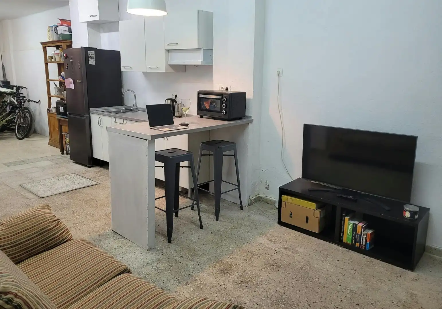 Kitchen of Flat for share in Sevilla  with Heating, Furnished and TV