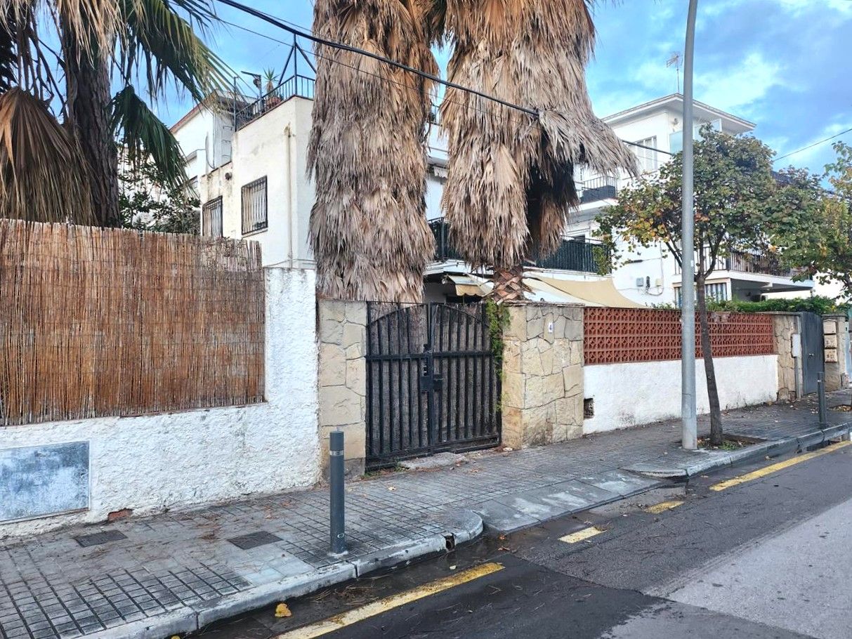 Vista exterior de Pis en venda en Castelldefels