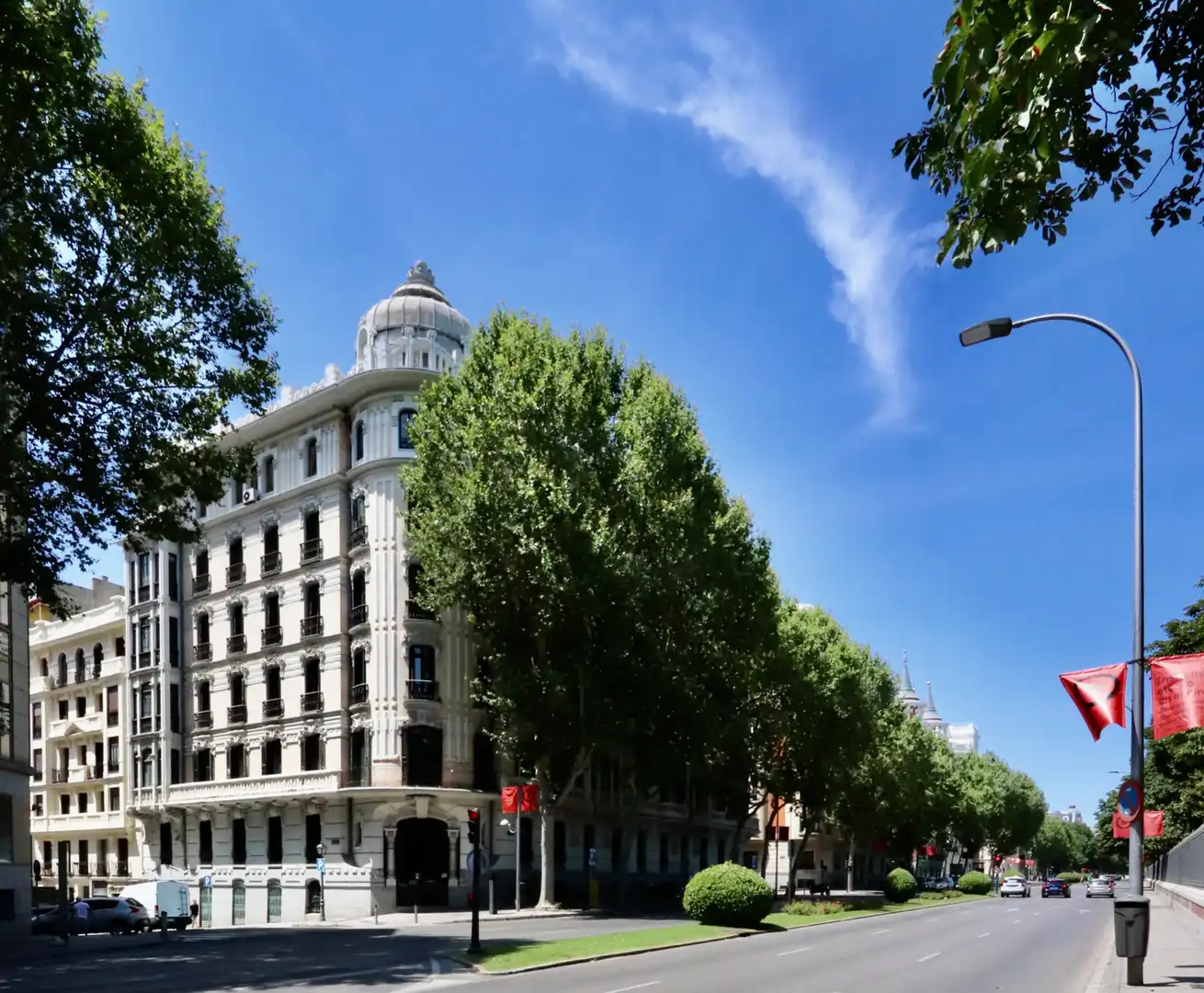 Vista exterior de Àtic en venda en Madrid amb Aire condicionat, Calefacció i Jardí privat