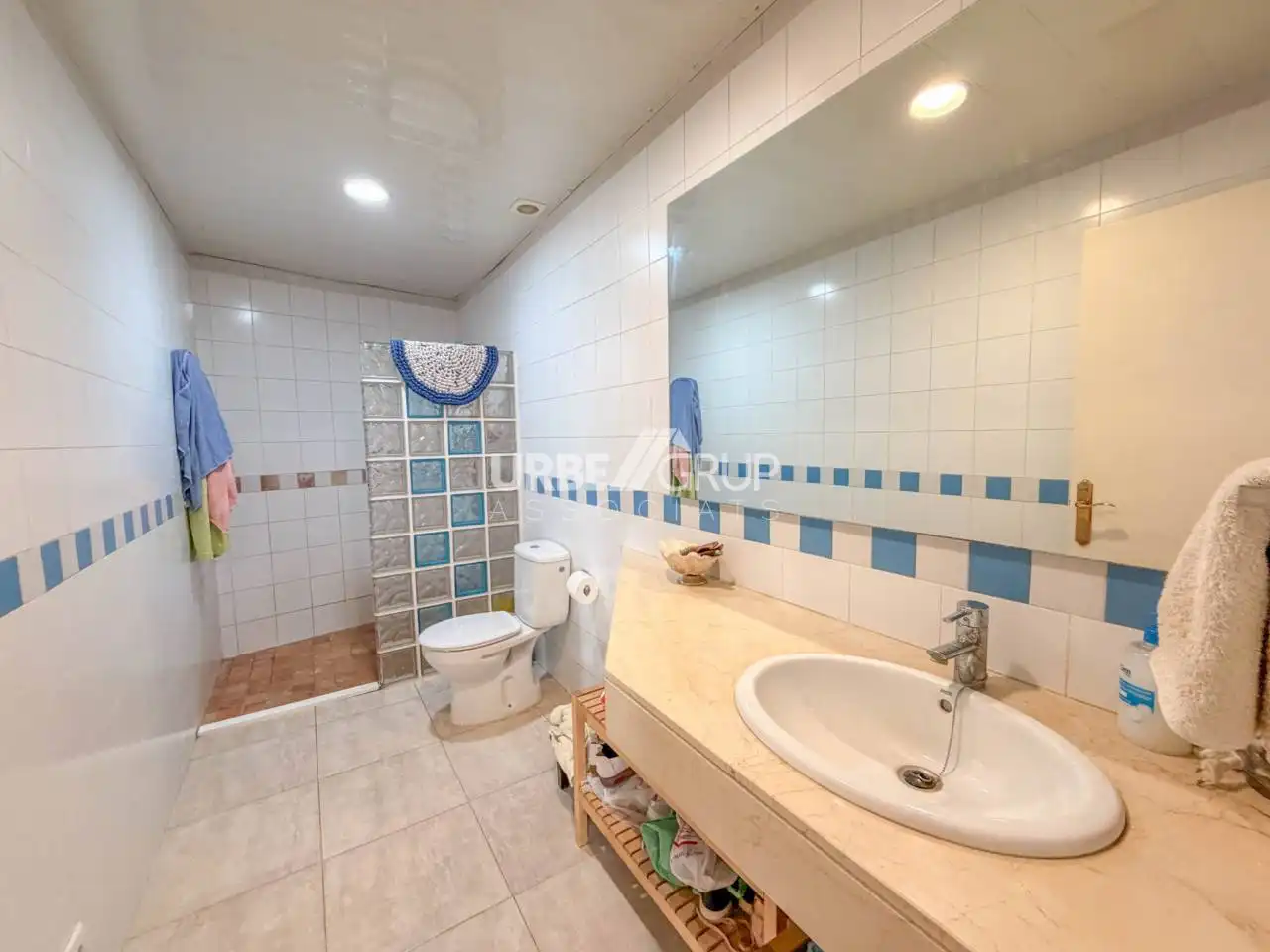 Bathroom of Houses for sale in Terrassa  with Heating and Private garden