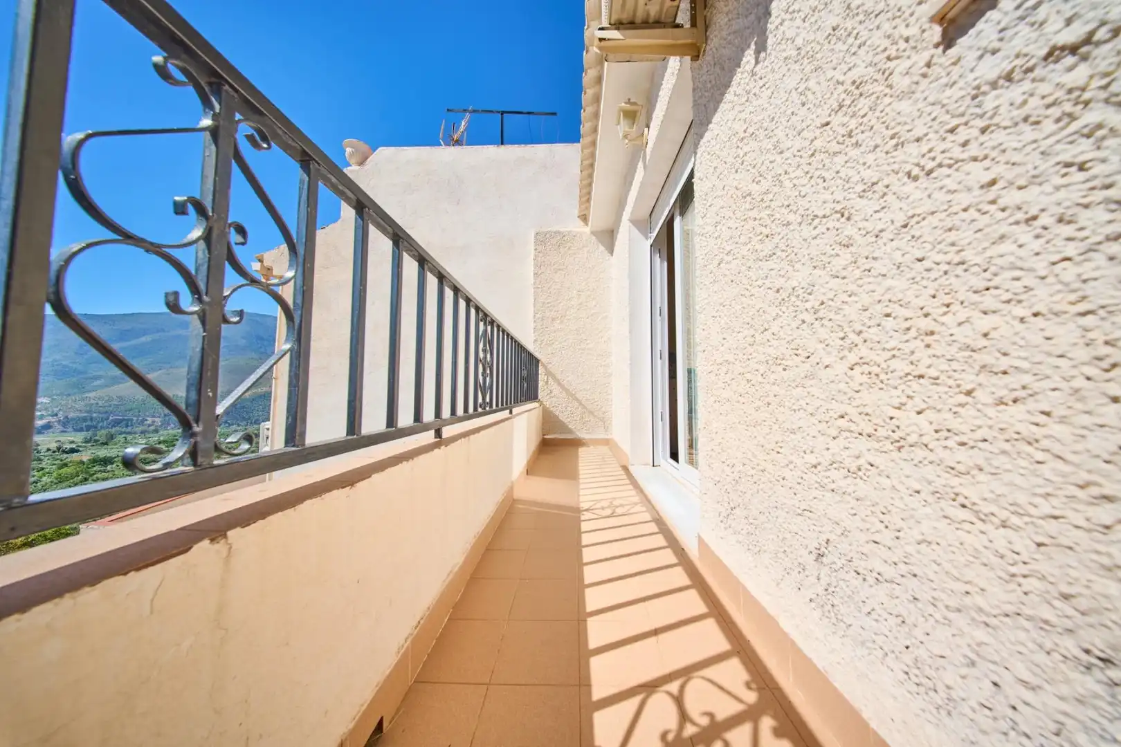 Terrassa de Casa adosada en venda en Órgiva amb Calefacció, Jardí privat i Terrassa