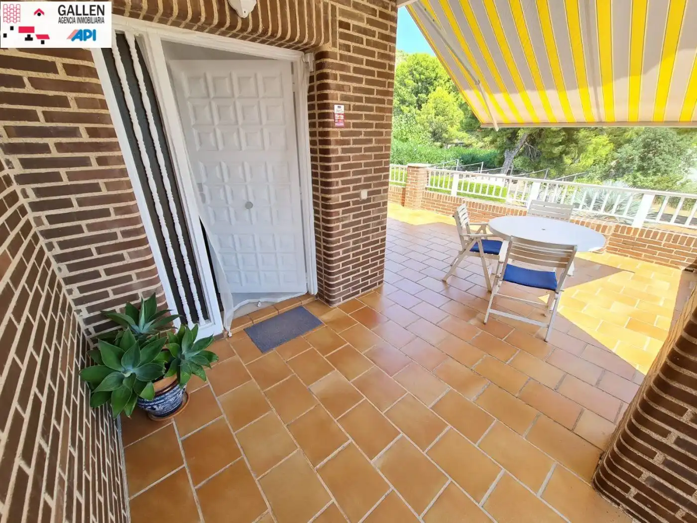 Casa o xalet en venda a Montornés - Las Palmas - El Refugio