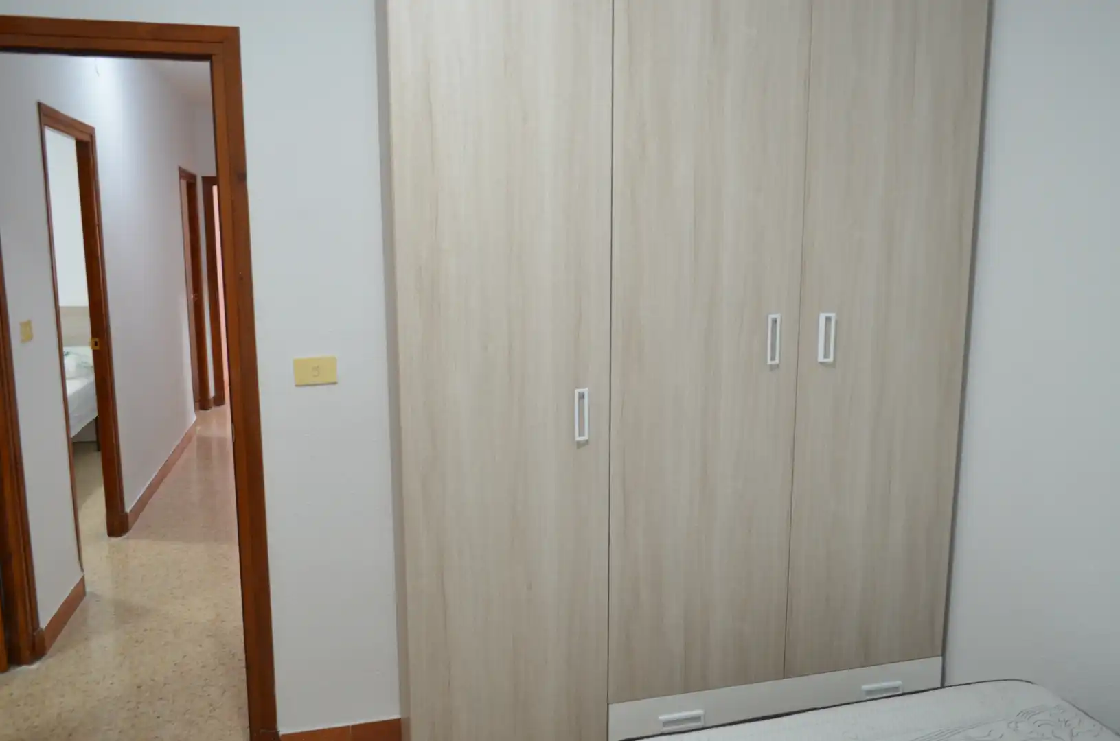 Dormitori de Pis de lloguer en Plasencia amb Aire condicionat, Calefacció i Terrassa