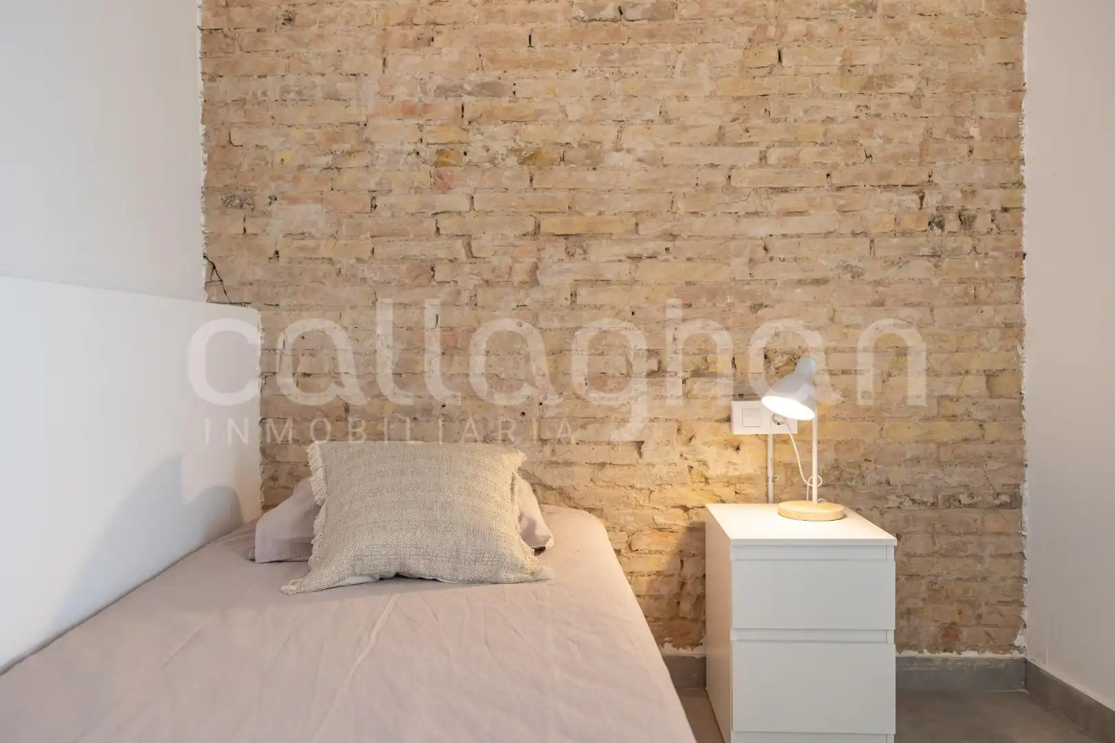 Bedroom of Buildings for sale in Valencia