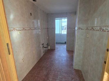 Appartamento con balcone in vendita a Reyes