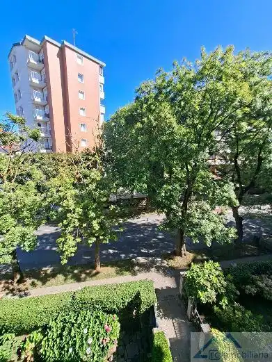 Vista exterior de Pis en venda en Santander amb Calefacció