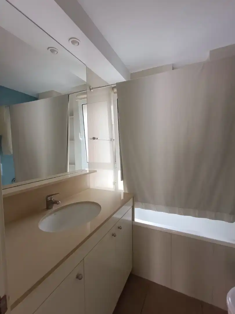 Flat for rent in Carrer Pau Casals, Finestrelles