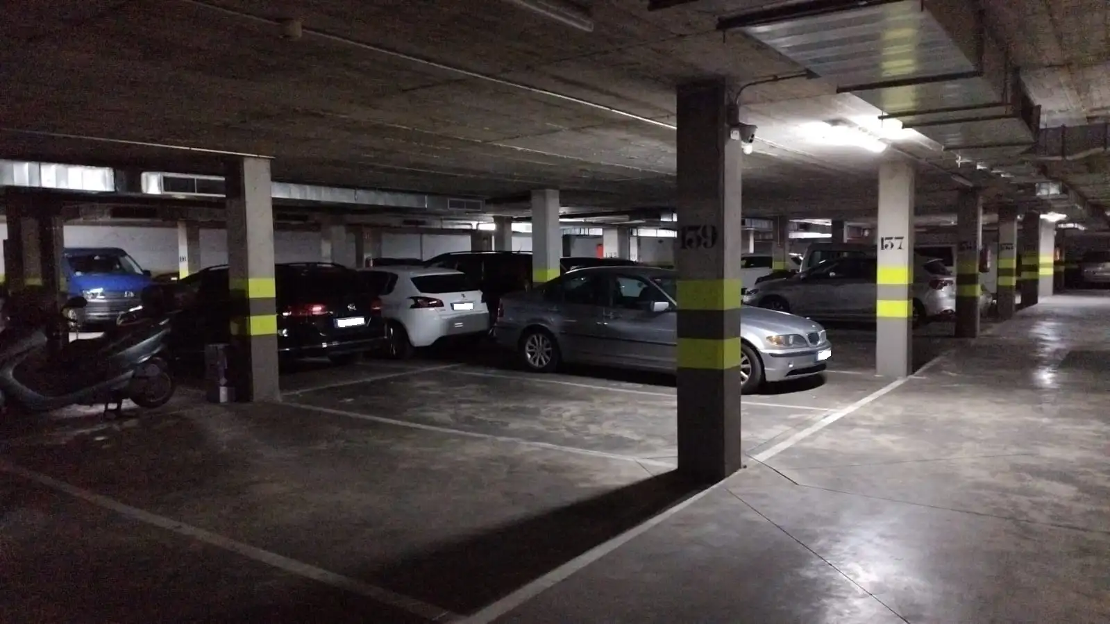 Garage zum Verkauf in AVERROES, ED EUROSEVILLA NACIONAL IV, Urbadiez - Entrepuentes