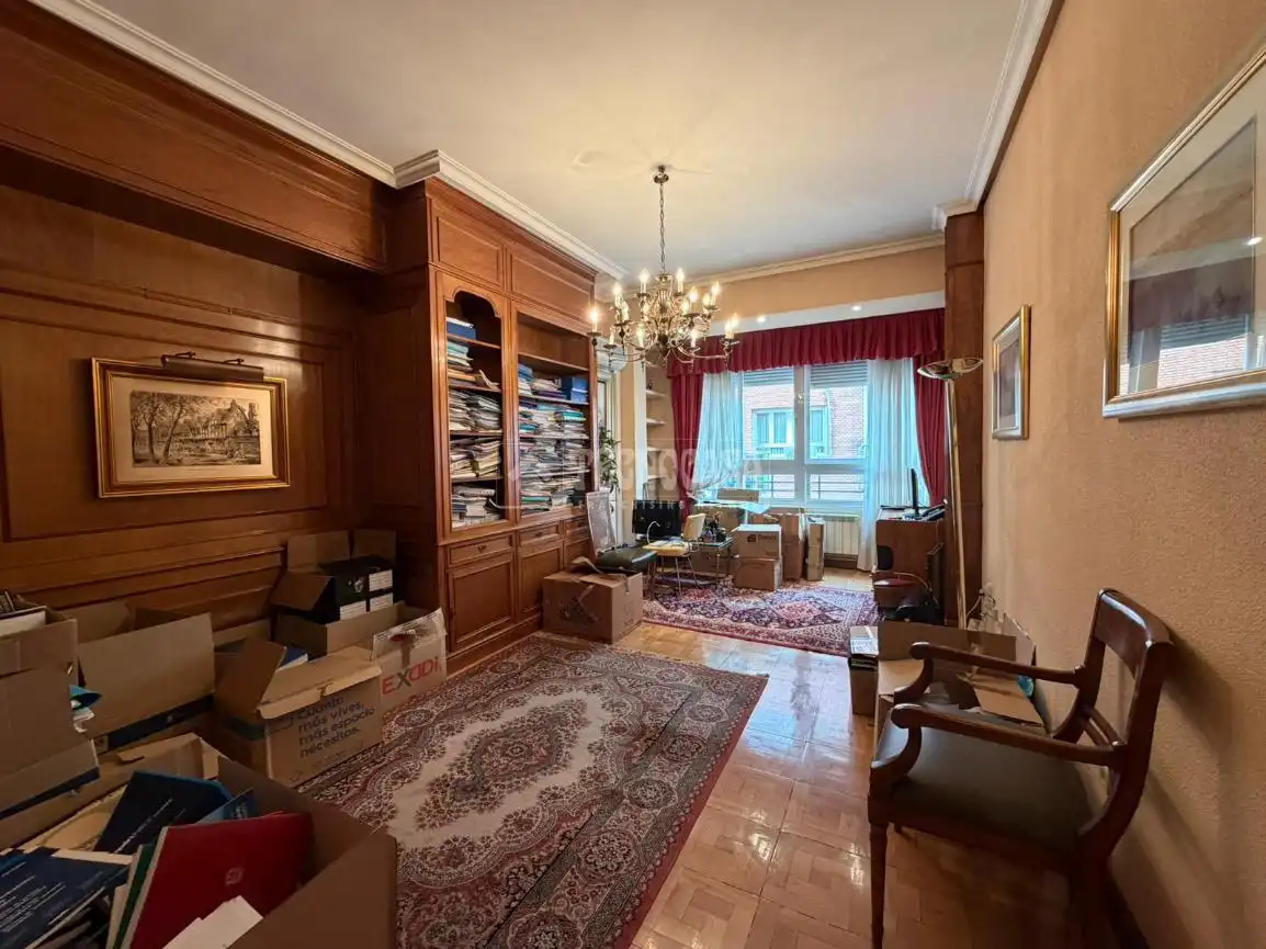 Sala de estar de Piso en venta en Madrid con Aire acondicionado y Parquet